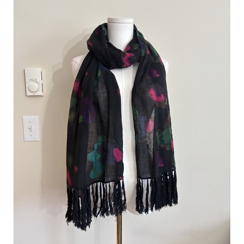 1937 Accessories 100% Wool Scarf Black Multicolor Abstract Print Fringe Chic